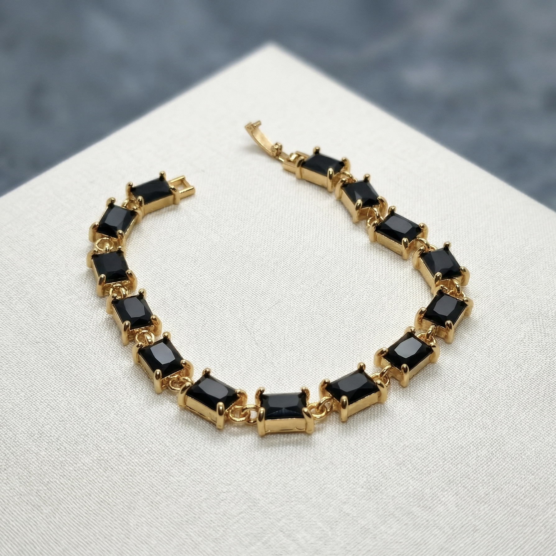 CBR-016 Every Chain A Statement