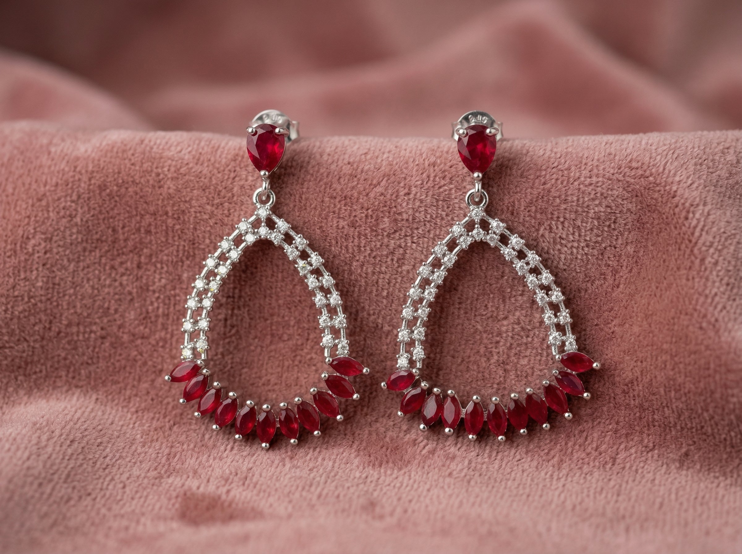 ED-002 Delicate Yet Dazzling