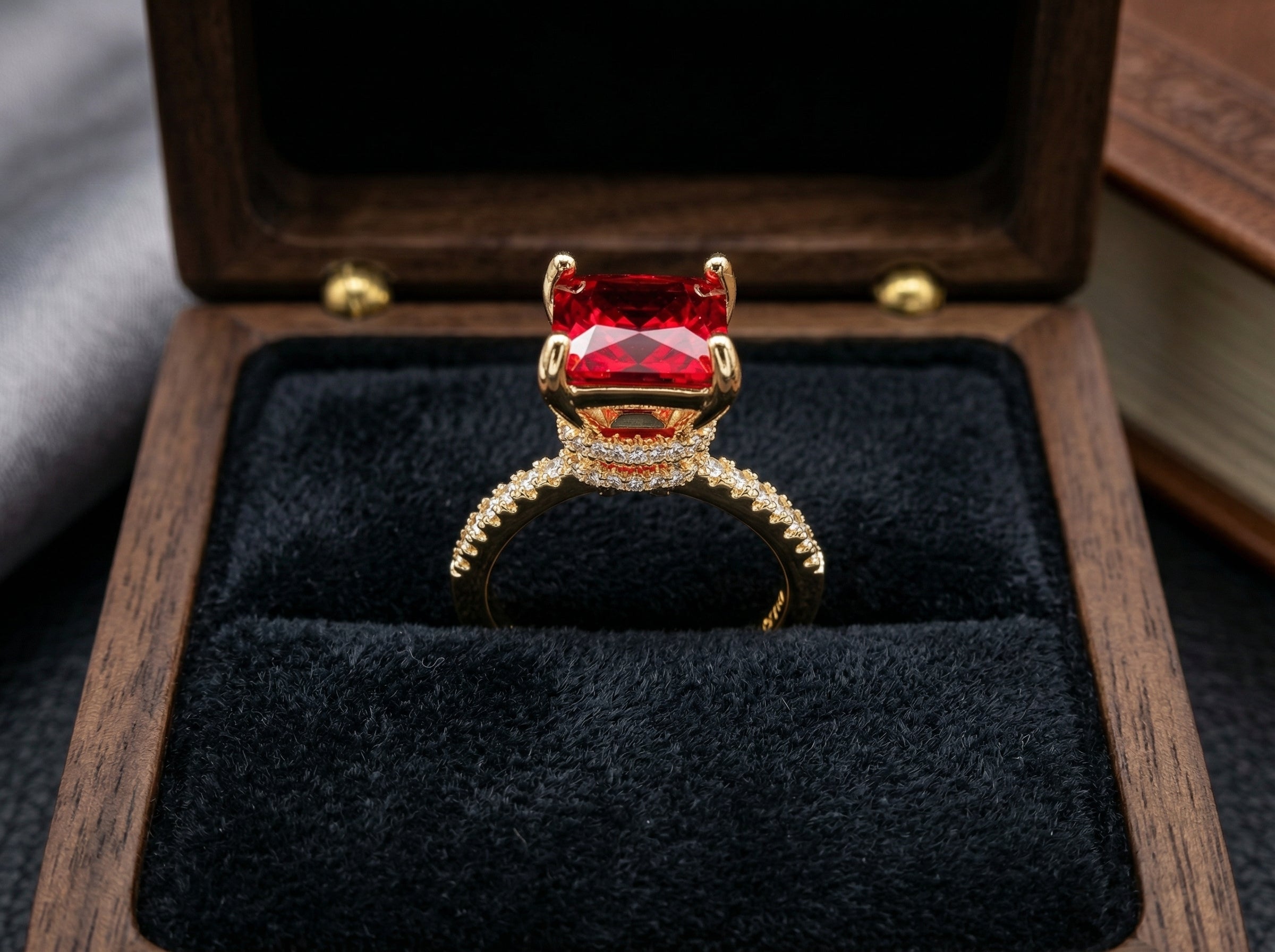 RG-040 This Ring Shape Is Breaking All The Rules