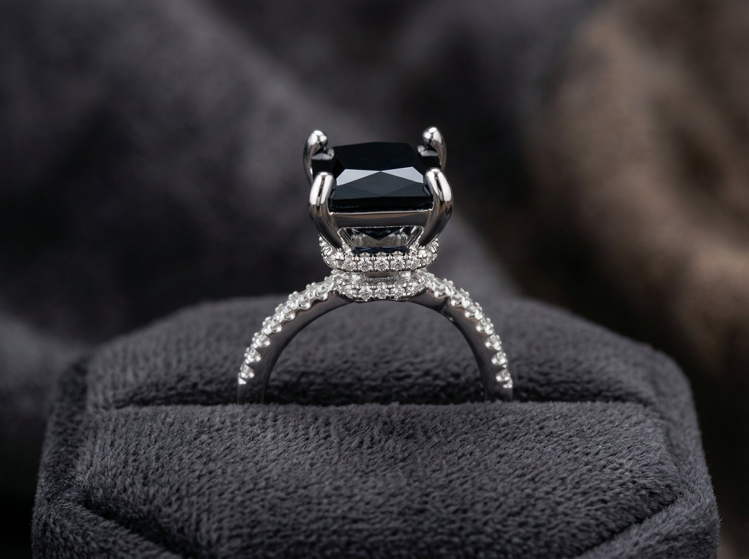 RG-041 Square Is The New Statement