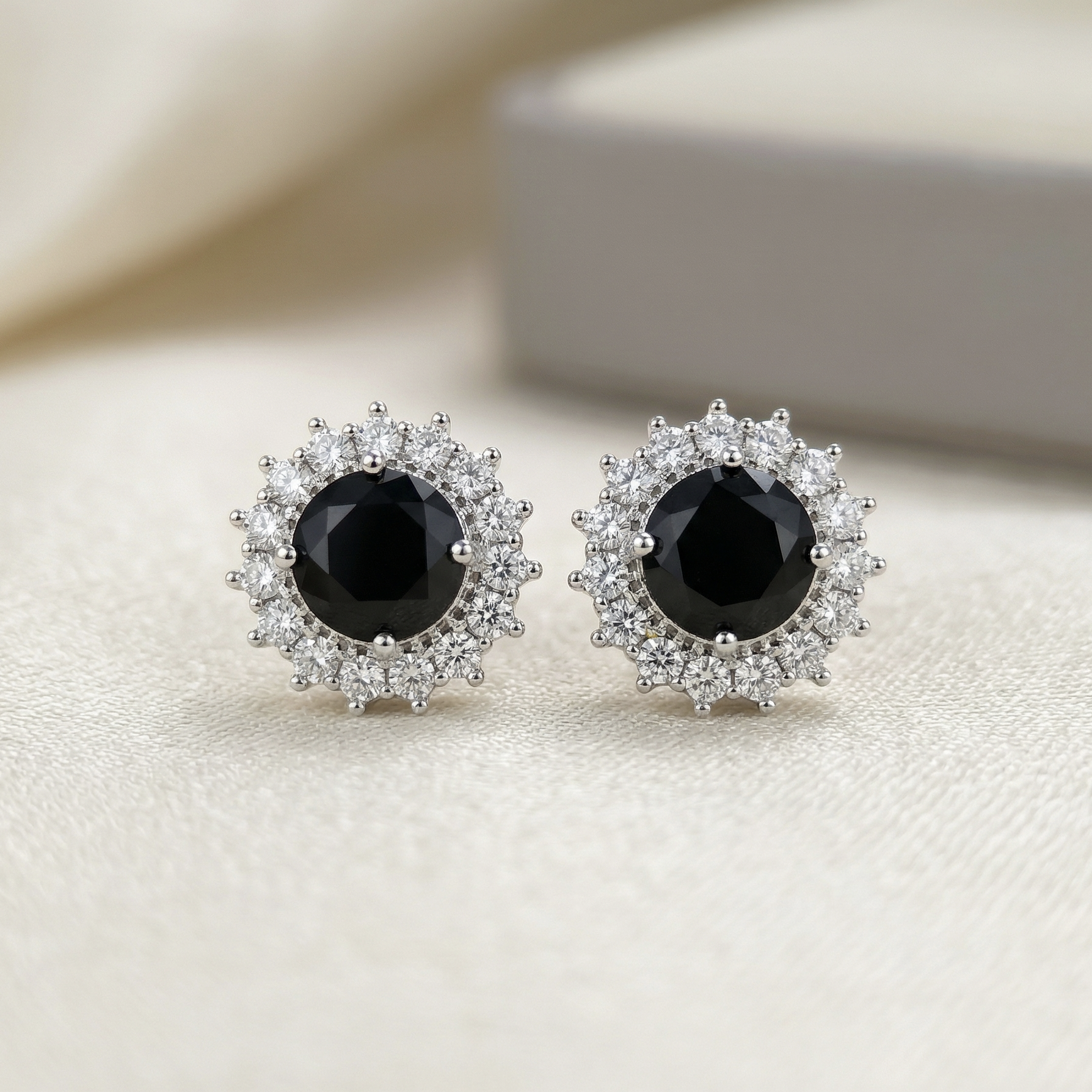TP-010 Small But Stunning